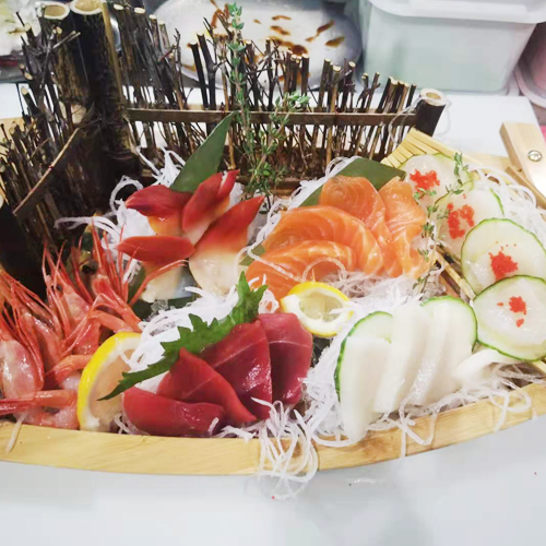 SASHIMI EN BARCO